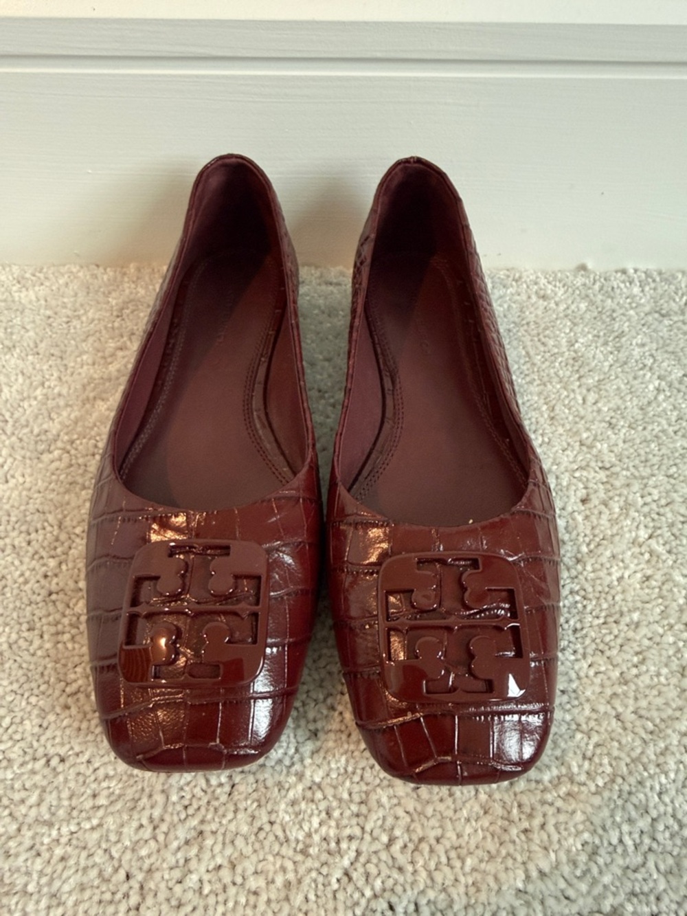 Tory Burch Croc-Embossed Patent Leather Flats in Burgundy